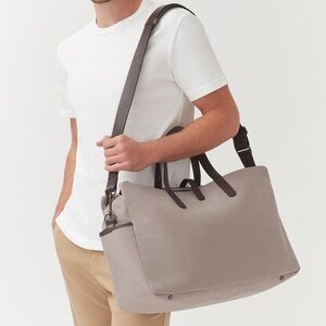 Cuyana Triple zipper weekender bag Soft Grey/Dark Brown